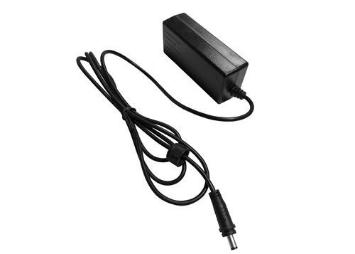 21V3A 100VACのDC電源のアダプターの一定した電圧交流電力230gの自然な冷却