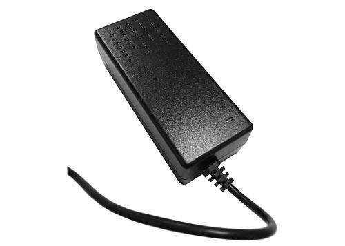 21V3A 100VACのDC電源のアダプターの一定した電圧交流電力230gの自然な冷却